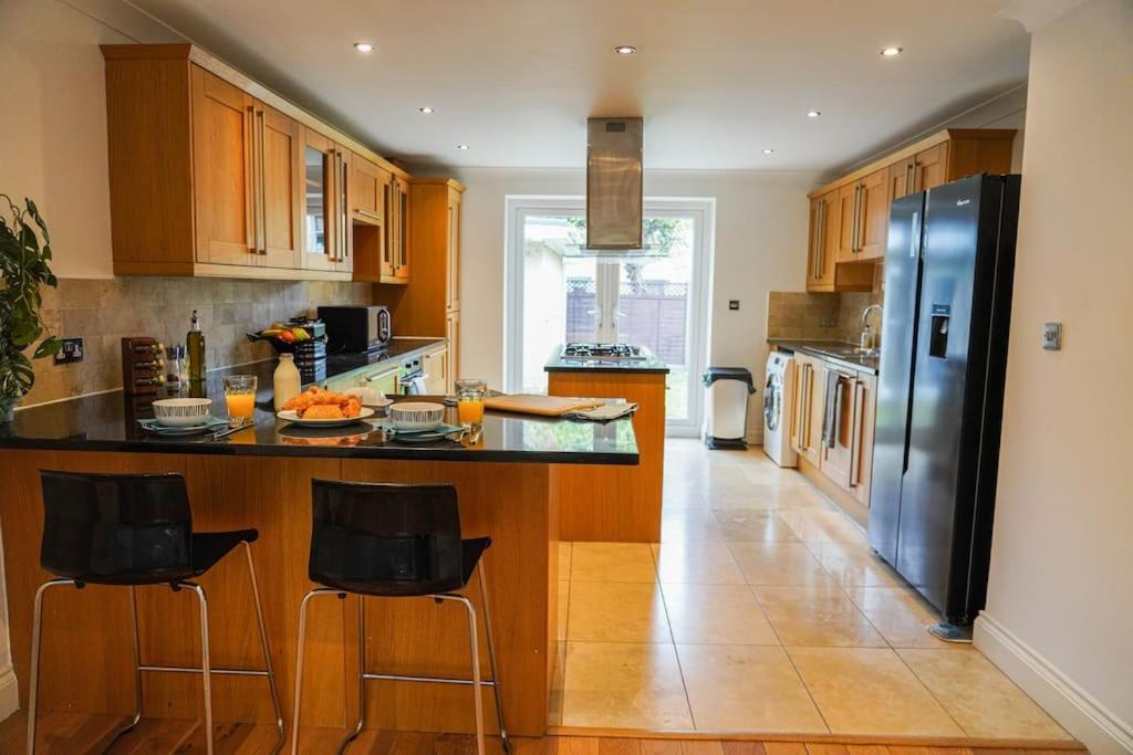 Villa Large 4-Bed House For Up To 7 Guests W 2X Parking Oxford Exterior foto